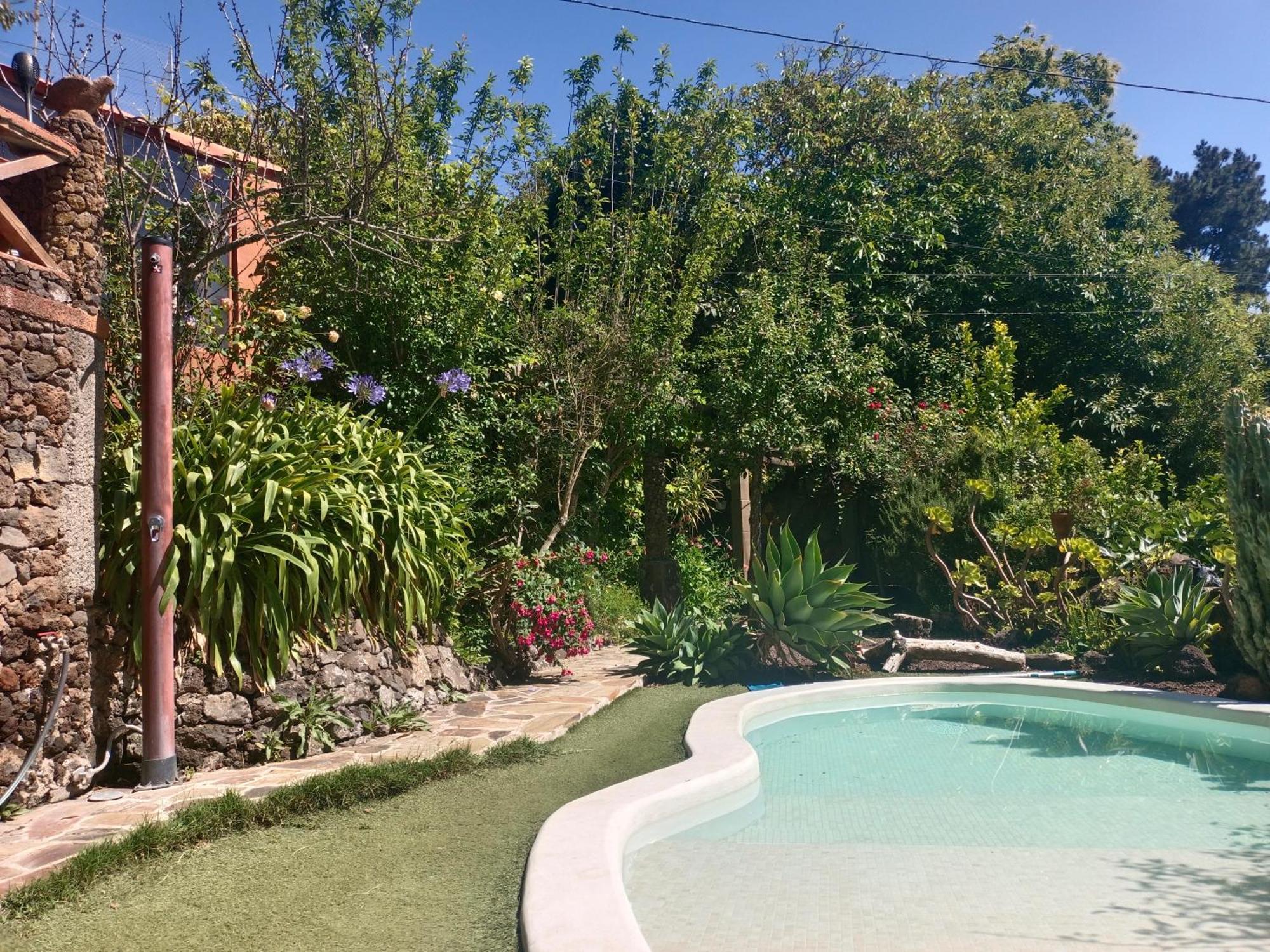 Villa Los Matos Pool And Garden Valleseco Exterior photo